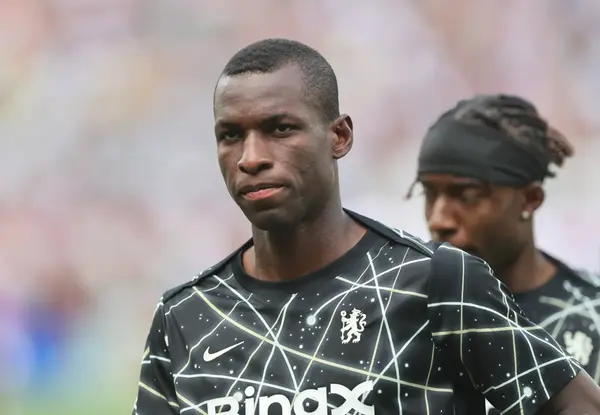 Man United Tips untuk menandatangani dua striker senilai £ 129 juta jika ‘Blockbuster Swap Deal’ lepas