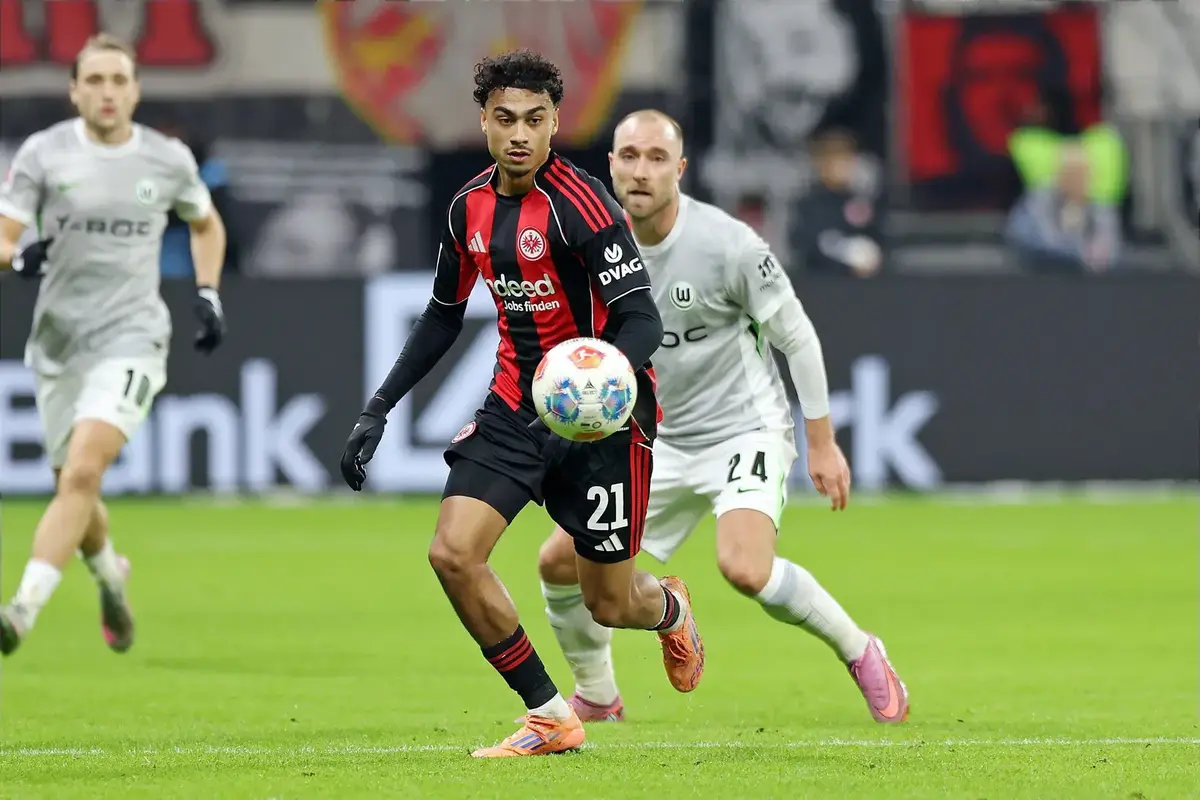 Sikap Transfer Januari Nathaniel Brown Dikonfirmasi Saat Man Utd dan Arsenal Bersaing Untuk Fullback Nilai £57M