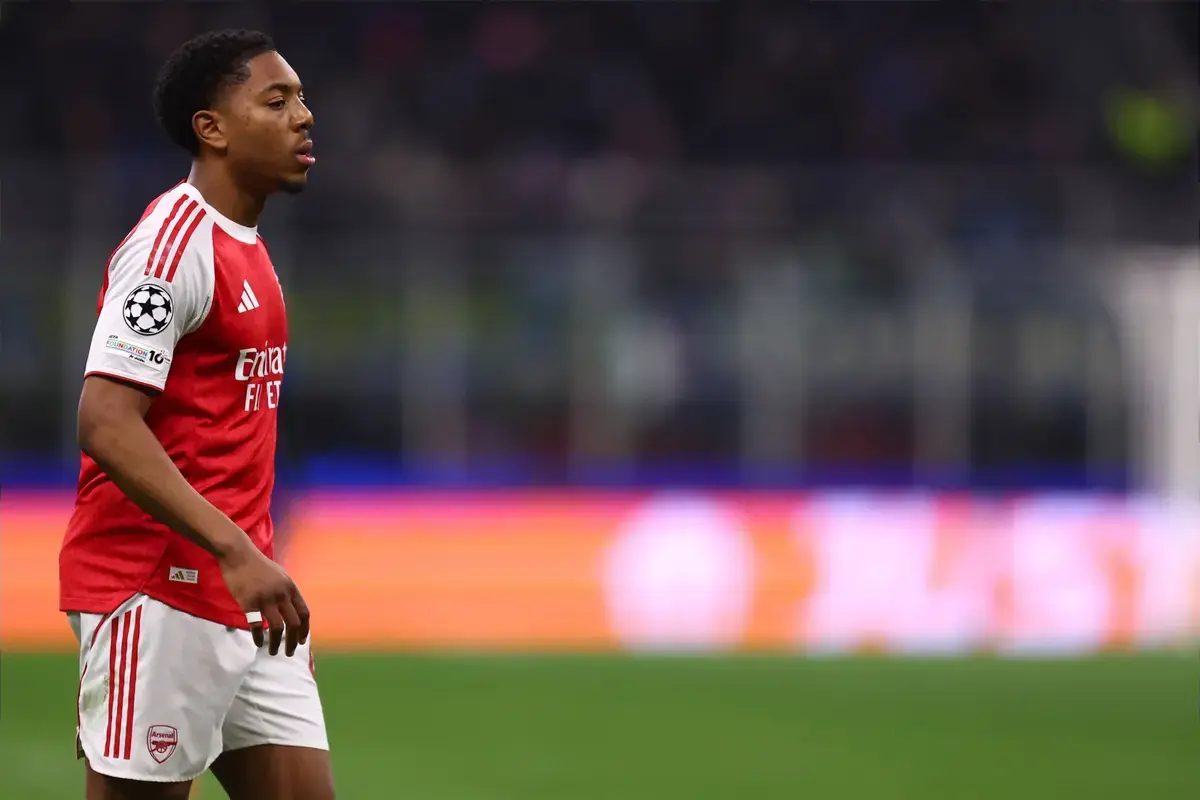 ‘Bisa Menjadi Hal Besar Berikutnya’ Fans Man Utd ‘He Is Mid’ Bahas Potensi Serangan Musim Panas Terhadap Arsenal