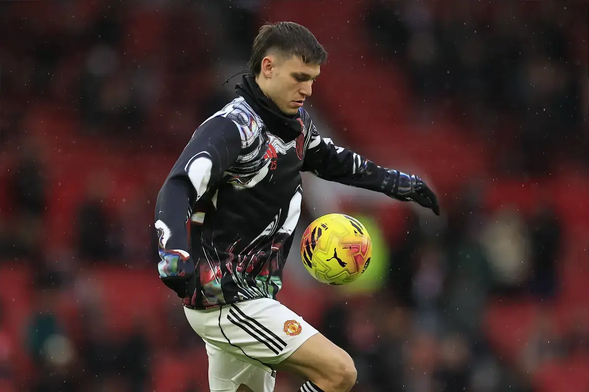 ‘Kirim Dia ke Sana Gratis’ ‘£50M Atau Tidak Sama Sekali Lol’ Reaksi Fans Saat Raksasa Serie A Menunjukkan Ketertarikan pada Kegagalan Man Utd